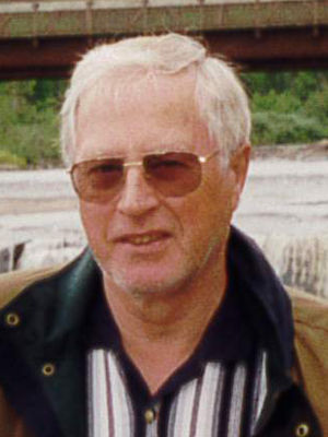 Photo of Larry Bobst