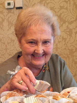 Photo of Arlene “Arzie” Petersen, nee Shafer