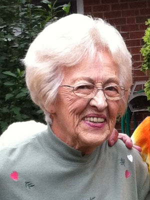 Photo of Gloria M. Thomas, nee Mansfield