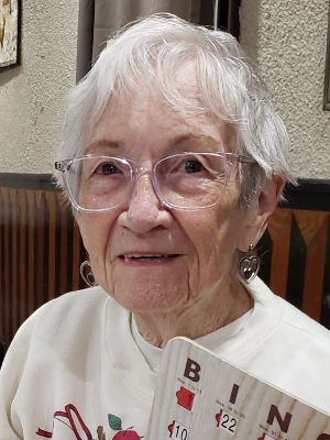 Photo of Lorraine M. Klouzer, nee Hunter